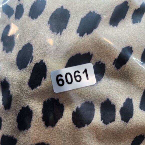 Womens Vince Camuto Leopard Print Blouse Top Button-Down Long Sleeve Size L - Picture 13 of 13